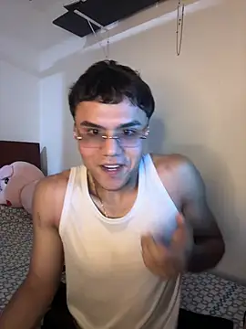 CreamKingg online show from 04-08-26, 01:27