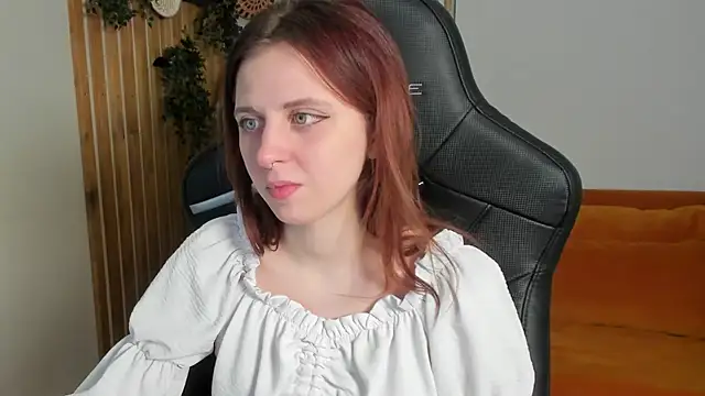 Snapshot of FreyaVey chatting on 02-12-26, 05:24 FreyaVey online show from 02-12-26, 05:24