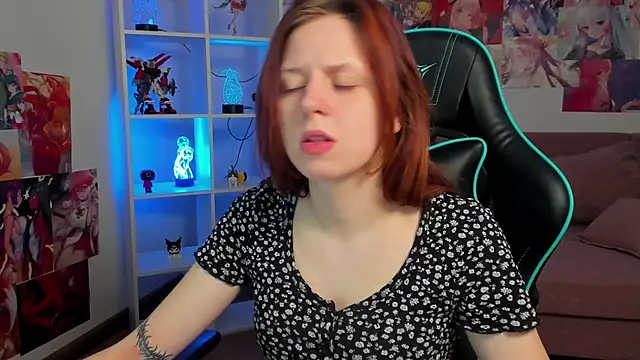 Snapshot of FreyaVey chatting on 03-05-26, 05:14 FreyaVey online show from 03-05-26, 05:14