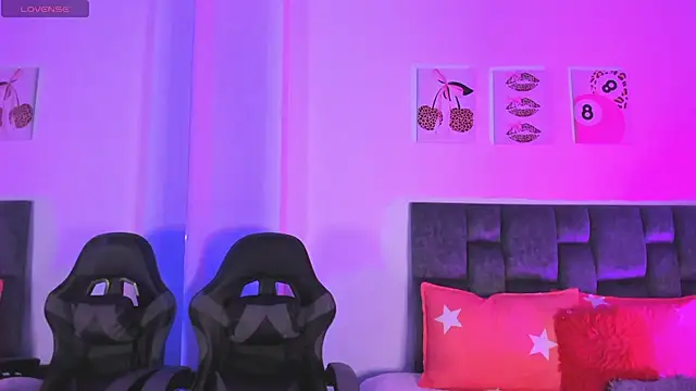 Isabella Moon9 online show from 04-19-26, 06:10