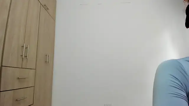 Snapshot of Hannakitten77 chatting on 02-25-26, 10:41 Hannakitten77 online show from 02-25-26, 10:41