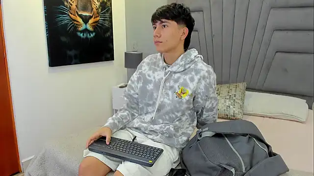 Raphael Nyon online show from 02-25-26, 11:31