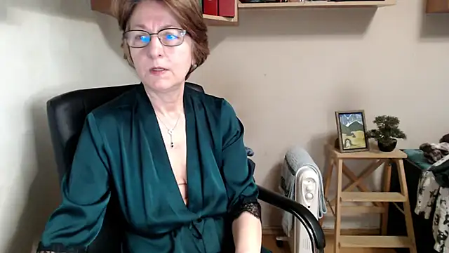 katemodel online show from 03-17-26, 07:44