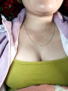 Reina Fcup01 online show from 02-04-26, 01:06