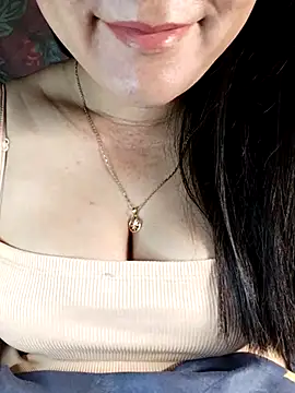 Reina Fcup01 online show from 03-07-26, 12:07