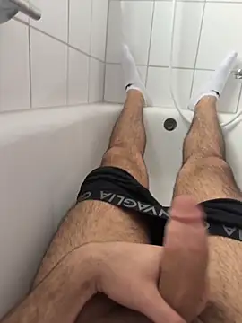 Snapshot of BIGDICK111000 chatting on 04-03-26, 01:09 BIGDICK111000 online show from 04-03-26, 01:09