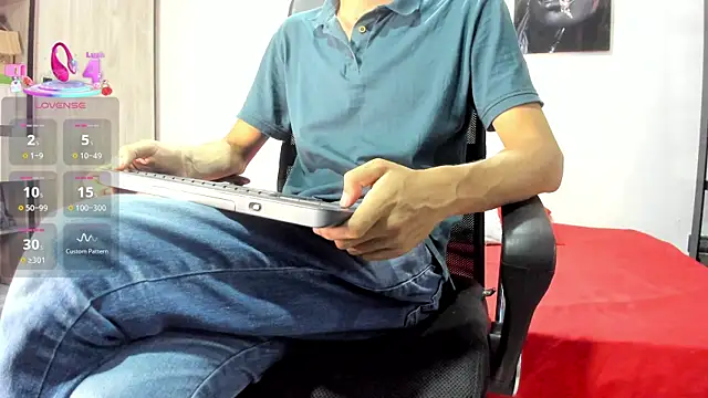 milo cruz  online show from 04-25-26, 05:10