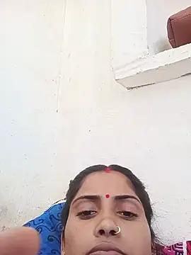 Snapshot of Poojaxx56 chatting on 07-25-26, 04:21 Poojaxx56 online show from 07-25-26, 04:21