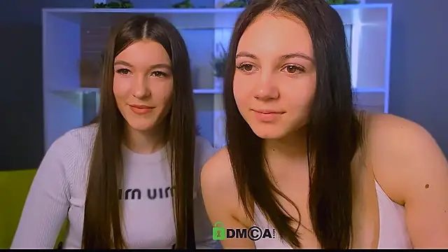 Snapshot of elis_sunny chatting on 03-12-26, 12:44 elis sunny online show from 03-12-26, 12:44