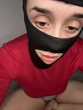 Snapshot of Mishelxxx2 chatting on 02-07-26, 09:40 Mishelxxx2 online show from 02-07-26, 09:40