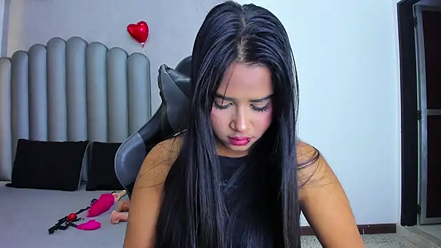 Shirleytaylor- online show from 03-24-26, 11:37