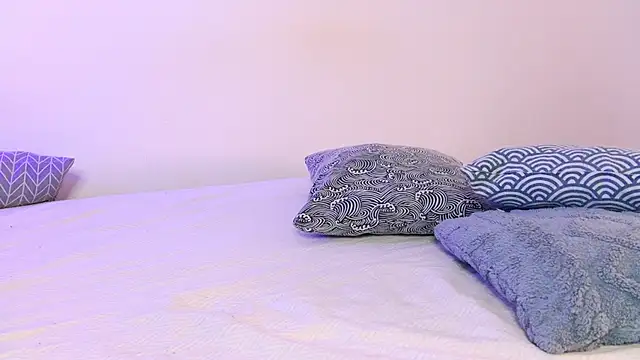 Luvtosin663 online show from 04-17-26, 03:04