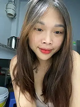Emxinhka1 online show from 07-05-26, 02:57