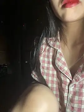 uyensexy online show from 04-05-26, 03:53