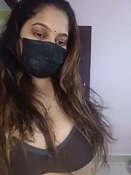 Aliya Hott online show from 05-23-26, 04:18
