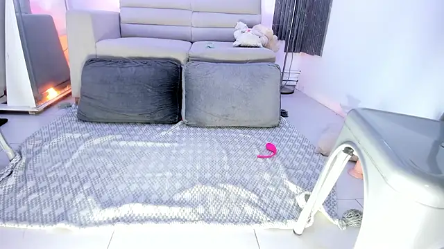 TAHIELA  online show from 03-10-26, 07:46