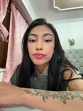 Bonny Eva online show from 04-12-26, 01:43