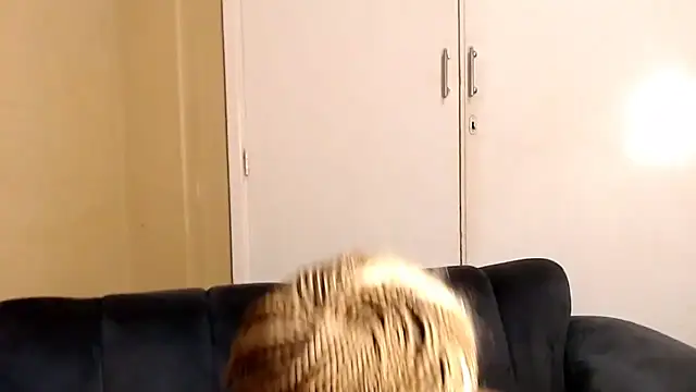 AppleAsss online show from 04-20-26, 09:49