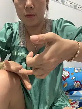 Baby-lovely69 online show from 04-06-26, 10:44