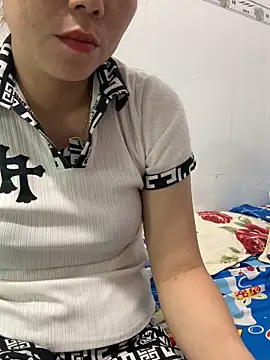 Baby-lovely69 online show from 04-14-26, 03:01