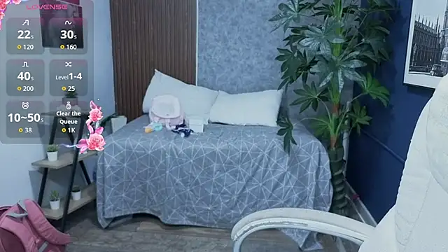 saphire  online show from 04-13-26, 12:54