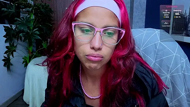 saphire  online show from 04-22-26, 03:09