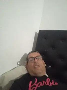 Snapshot of Carlos-0425 chatting on 07-01-26, 05:09 Carlos-0425 online show from 07-01-26, 05:09
