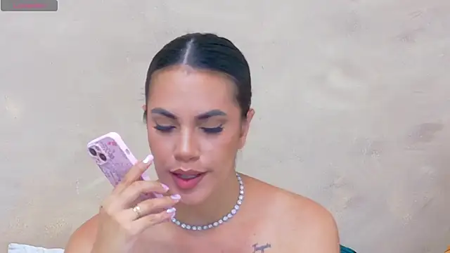 Snapshot of AndiVasquez chatting on 05-19-26, 11:27 AndiVasquez online show from 05-19-26, 11:27