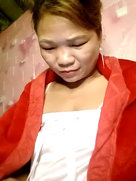 Snapshot of maymay-2000 chatting on 02-11-26, 09:20 maymay-2000 online show from 02-11-26, 09:20