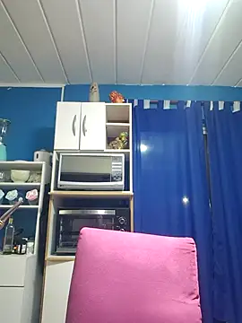 dullsecitalove25 online show from 04-17-26, 07:22