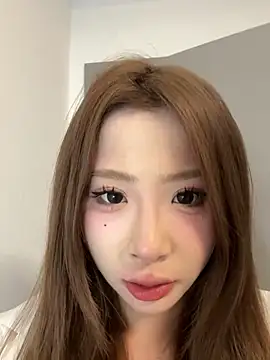 liubaobao666 online show from 06-08-26, 05:08