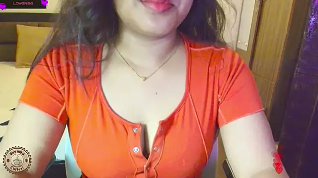 Snapshot of Yara-143 chatting on 06-30-26, 03:35 Yara-143 online show from 06-30-26, 03:35