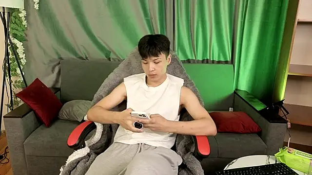 XanneLL online show from 02-15-26, 01:52