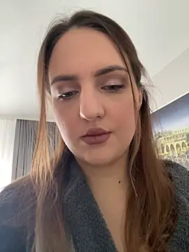 Snapshot of AliceDesmee chatting on 02-20-26, 11:11 AliceDesmee online show from 02-20-26, 11:11