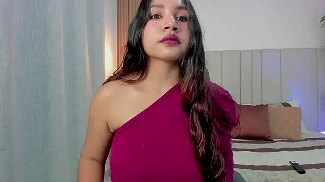 Victoria Rosee online show from 05-13-26, 06:16