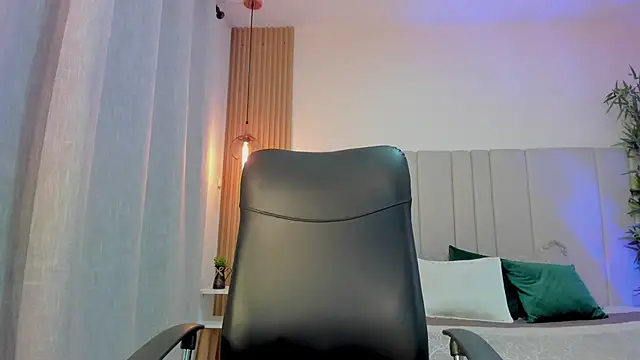 Victoria Rosee online show from 06-27-26, 01:39