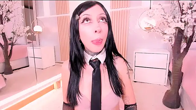 Snapshot of SalemBlackrose chatting on 02-04-26, 04:51 SalemBlackrose online show from 02-04-26, 04:51