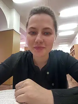 Snapshot of AsynaYuuki chatting on 03-04-26, 12:22 AsynaYuuki online show from 03-04-26, 12:22