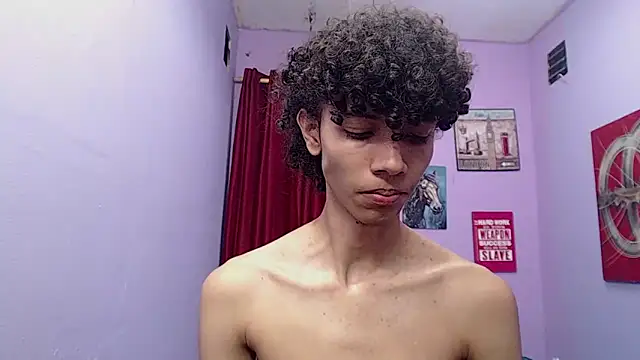 bigcock twinks online show from 04-17-26, 07:39