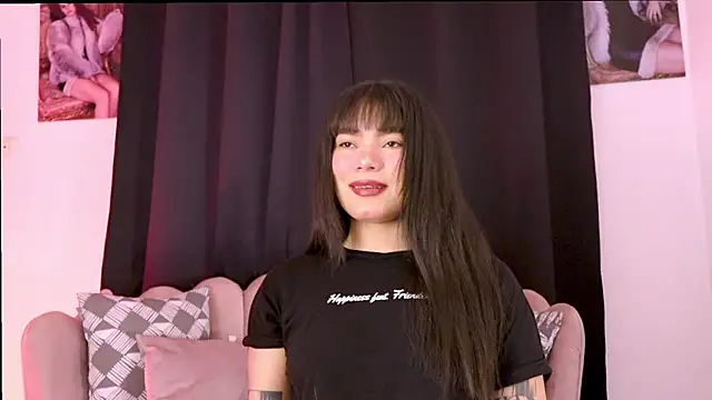 dakotacollins  online show from 05-19-26, 02:29