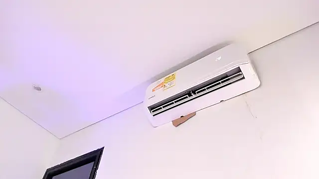 liorah wolf online show from 02-09-26, 08:02