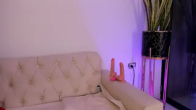 liorah wolf online show from 02-20-26, 08:20