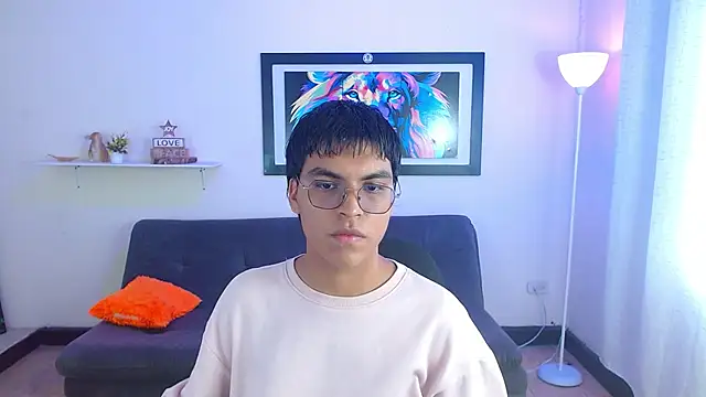 Maecum18 online show from 04-15-26, 09:04