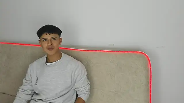 Snapshot of _Alex_Colton chatting on 05-14-26, 11:44 Alex Colton online show from 05-14-26, 11:44