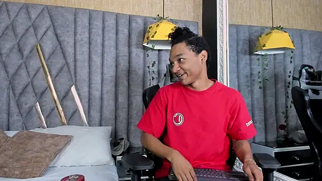 Snapshot of dafne_and_erick_ chatting on 07-11-26, 04:26 dafne and erick online show from 07-11-26, 04:26