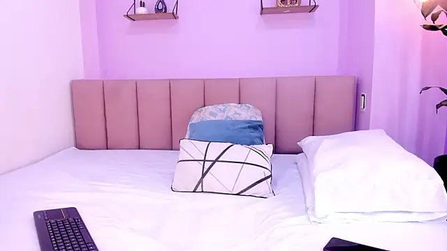 sam doll  online show from 04-09-26, 07:19