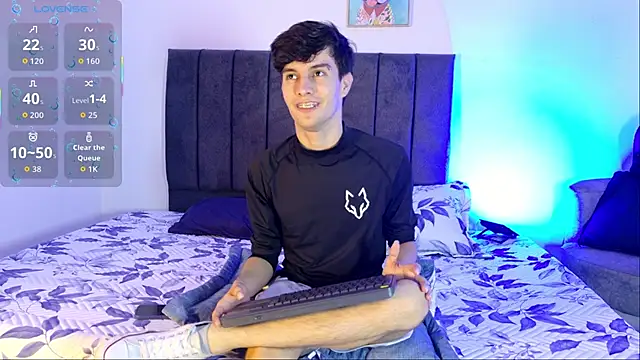 axxxel twink online show from 06-04-26, 03:34