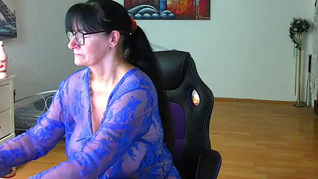 Sylly online show from 03-08-26, 08:29