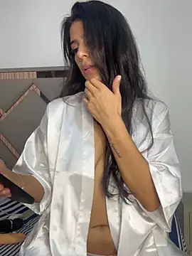 Snapshot of EvaMiranda chatting on 05-09-26, 04:17 EvaMiranda online show from 05-09-26, 04:17