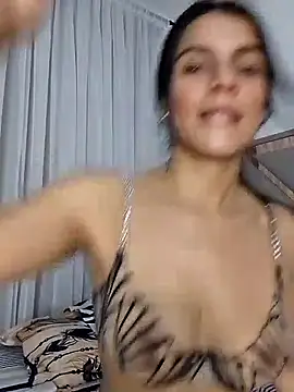 Snapshot of EvaMiranda chatting on 05-14-26, 03:24 EvaMiranda online show from 05-14-26, 03:24